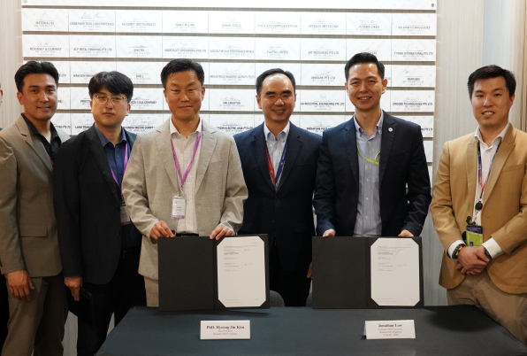 현대제철-ARTC가 철강 제조 혁신 및 품질 개선을 위한 AI 기술개발 협력 NDA를 체결했다./현대제철