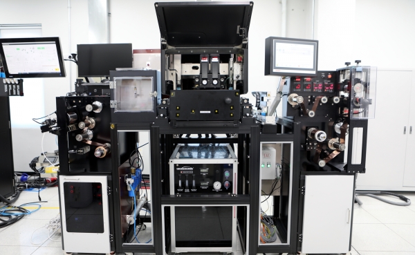 기계연구원이 개발한 롤투롤 호환 플래시 공정 장비. (사진=기계연구원)