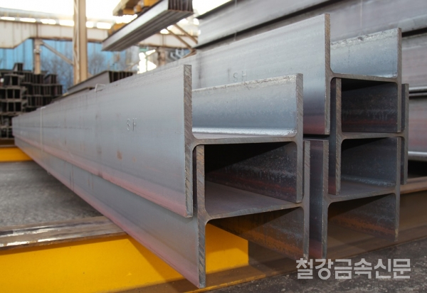 ▲ H형강제품