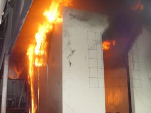 실물 모형 화재시험 현장