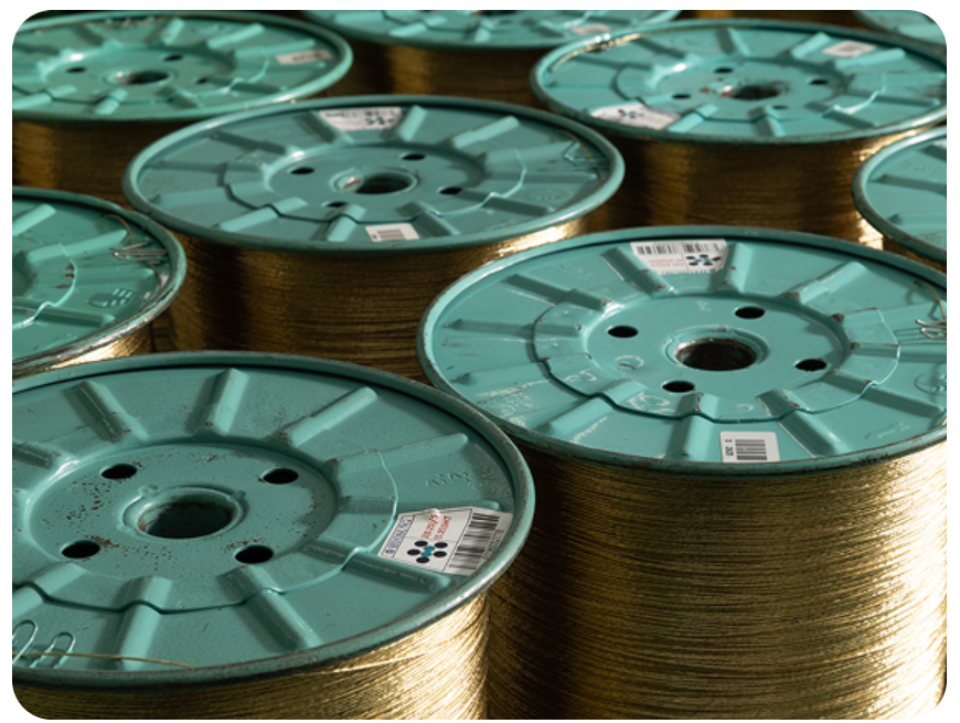 HS효성첨단소재가 생산하고 있는 스틸타이어코드 제품