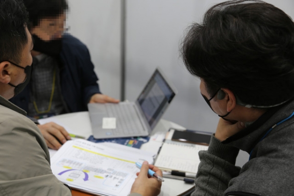 SMATEC 2024 산업별 맞춤형 전문가 컨설팅 상담. (사진=SMATEC 2025 추진위원회)