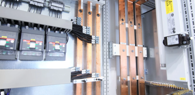 ▲ 배전반에 사용되는 구리 부스바