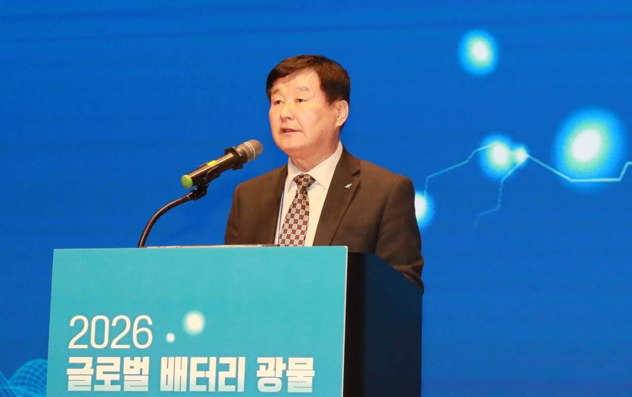 ▲13일 코엑스 컨퍼런스룸에서 열린 2026 글로벌 배터리광물 세미나에서 한국광해광업공단 황영식 사장이 개회사를 하고 있다