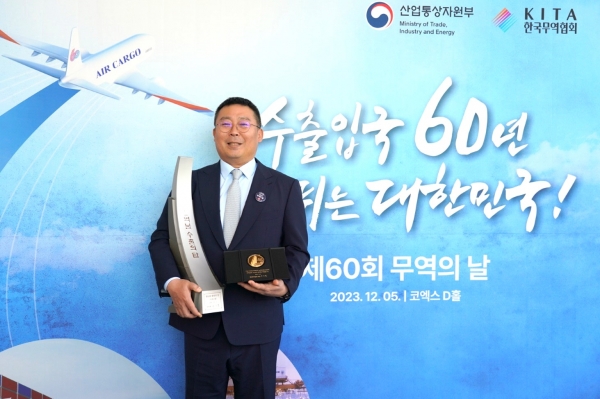 휴스틸 박훈 대표